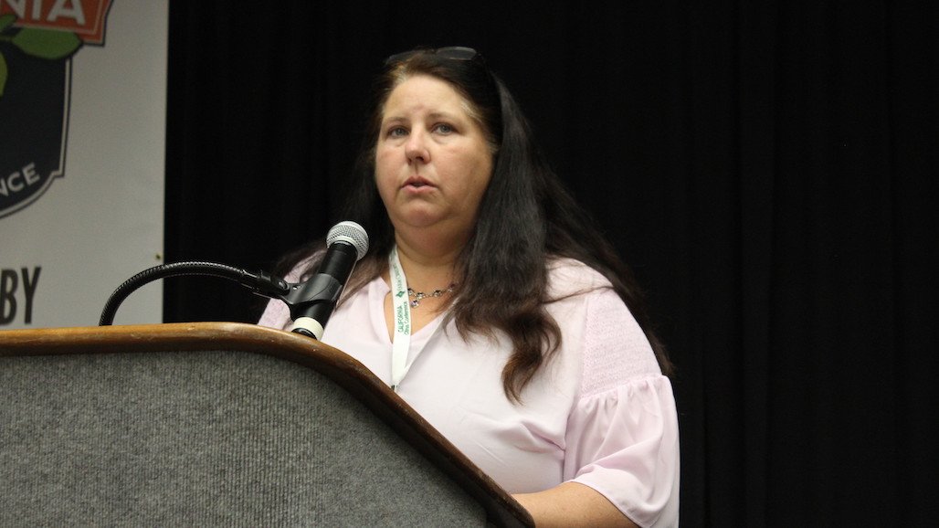 Victoria Hornbaker Moves from Director of Citrus Pest & Disease Prevention Division to Plant Health and Pest Prevention Services Division